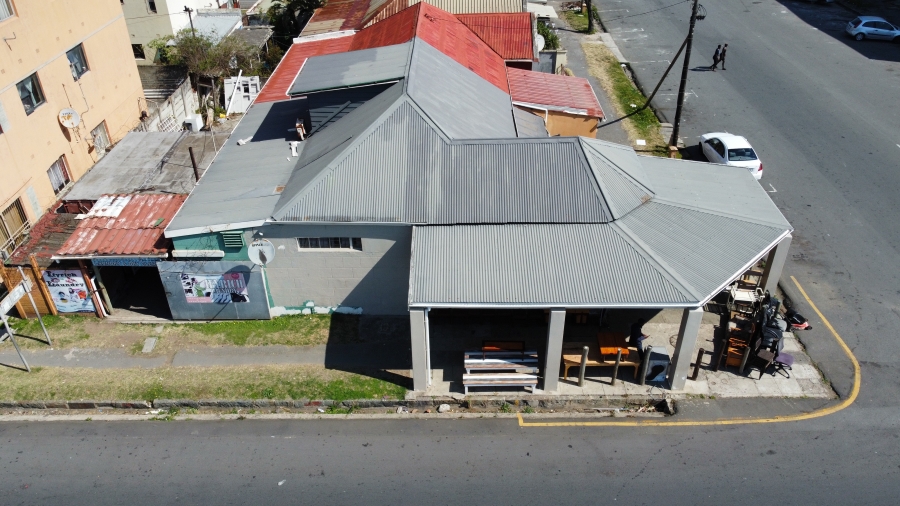 Commercial Property for Sale in Quigney Eastern Cape